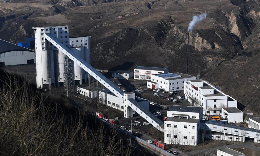 China coal mine blaze kills 21 workers, Workers' Rights